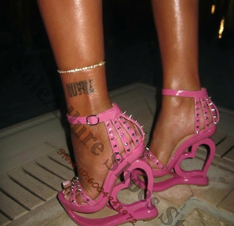 Sıcak Pembe Sivri Uçlu Çivili  - Leather Work Heels incelemesi ve fiyatı